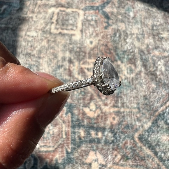 Diamond Nexus ring - Picture 3 of 8